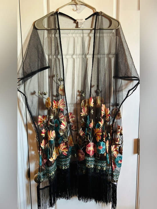 Haute Hippie Other - Haute Hippie NWOT Embroidered Mesh Fringe Kimono OS